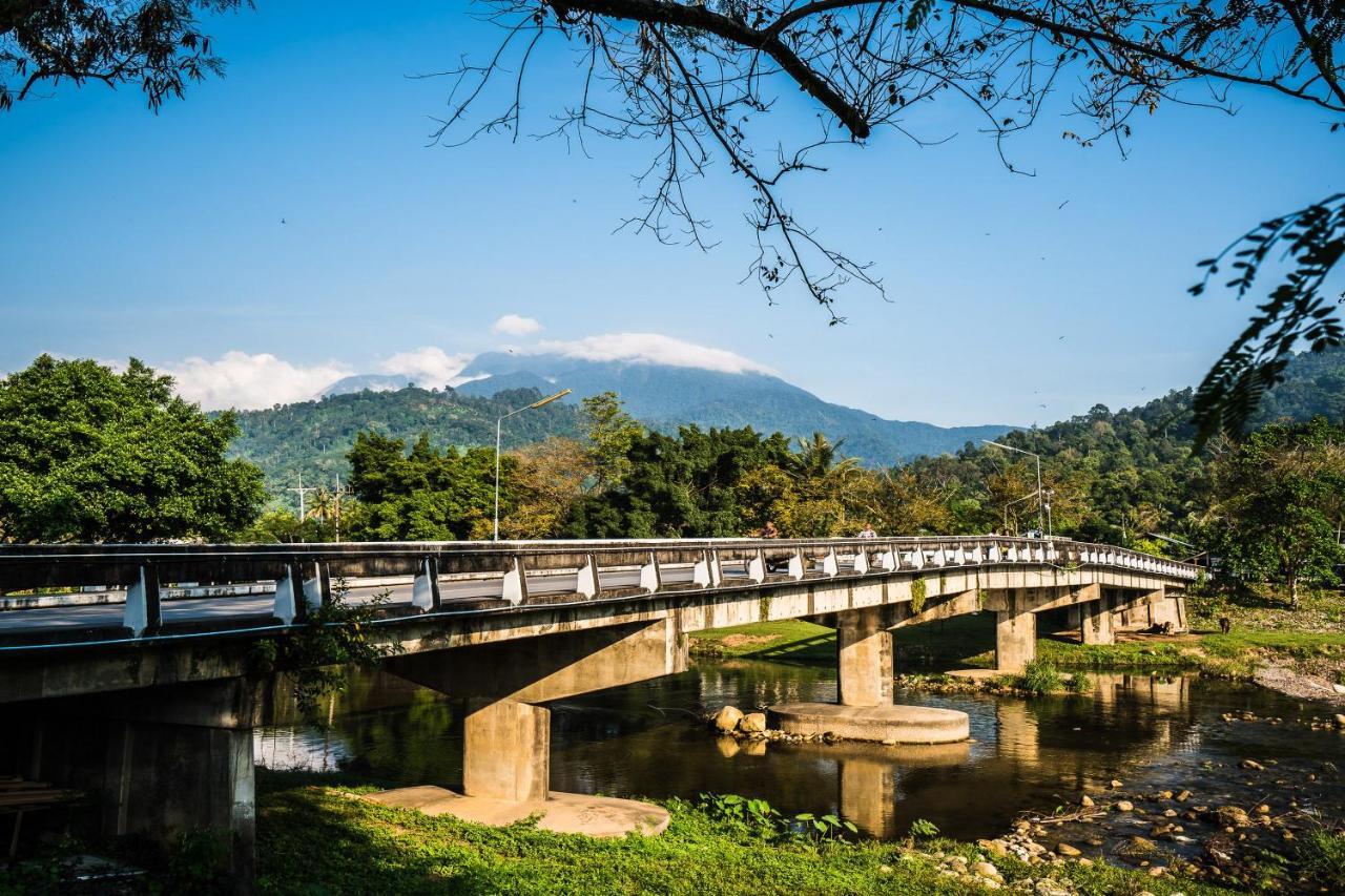 Pura Nakhon Hotel Nakhon Si Thammarat Bagian luar foto