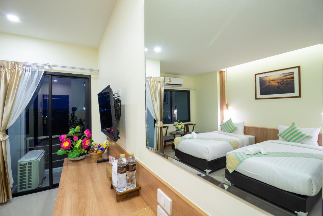 Pura Nakhon Hotel Nakhon Si Thammarat Bagian luar foto