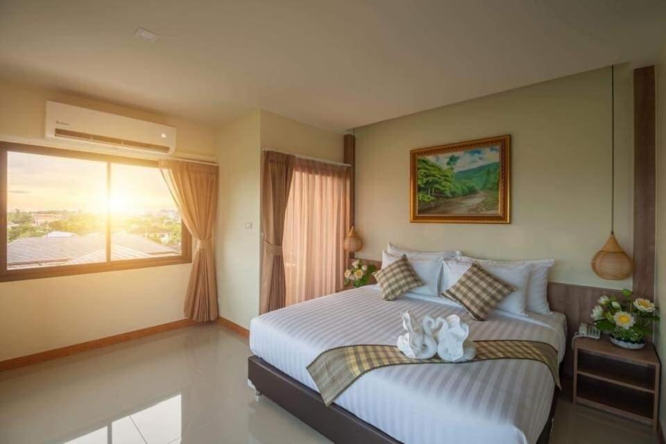 Pura Nakhon Hotel Nakhon Si Thammarat Bagian luar foto
