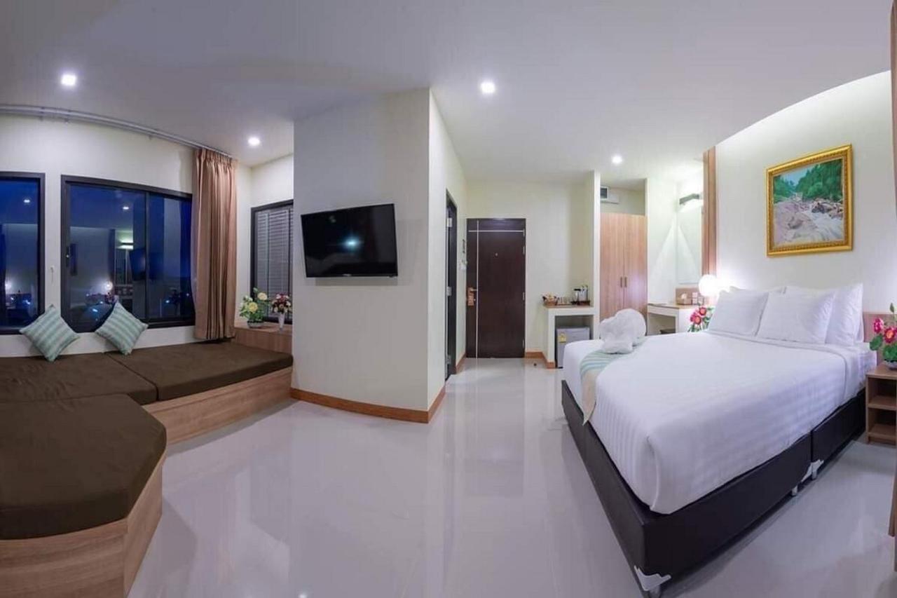 Pura Nakhon Hotel Nakhon Si Thammarat Bagian luar foto