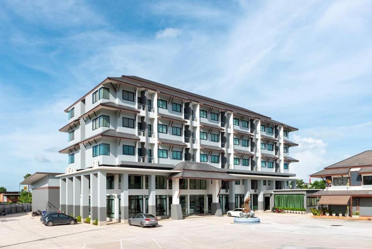Pura Nakhon Hotel Nakhon Si Thammarat Bagian luar foto